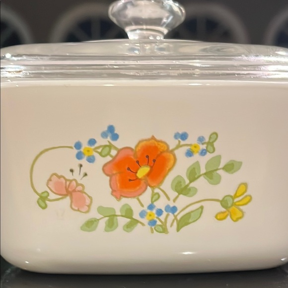 "Wildflower" - Petite Pan & Glass Lid by Corning (P-43-B) - Picture 3 of 9